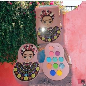 Frida Khalo eyeshadow
